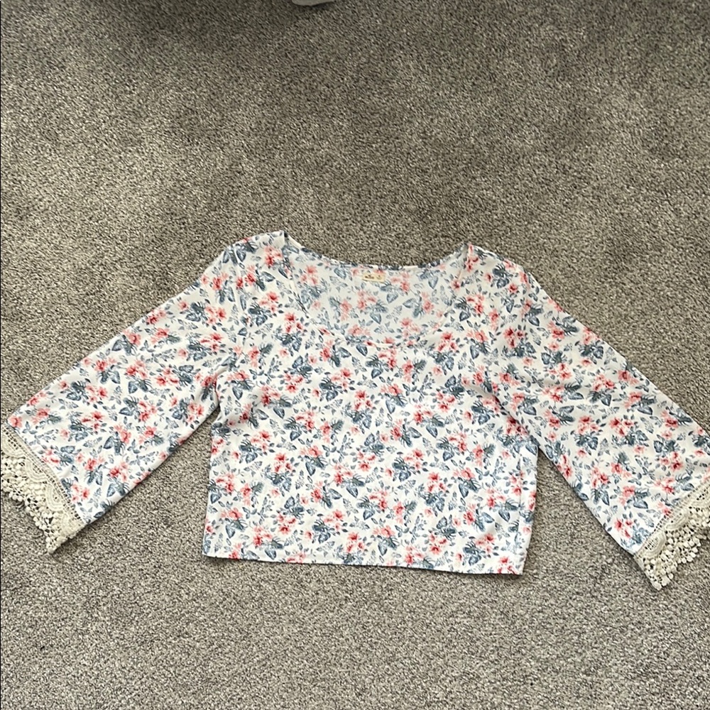 Hollister White Floral Crochet-Trim Crop Top